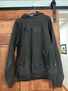 DEWALT Men's Black Logo Hooded Work Sweatshirt